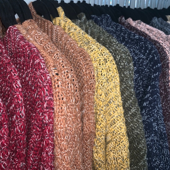 A&D Dreamy Duster Sweater RED - Picture 3 of 3